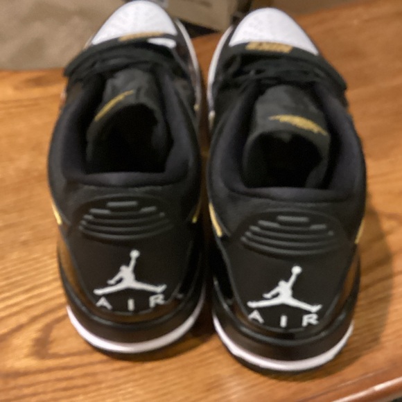 Nike Air Jordan Legacy 312 Low - Picture 3 of 3